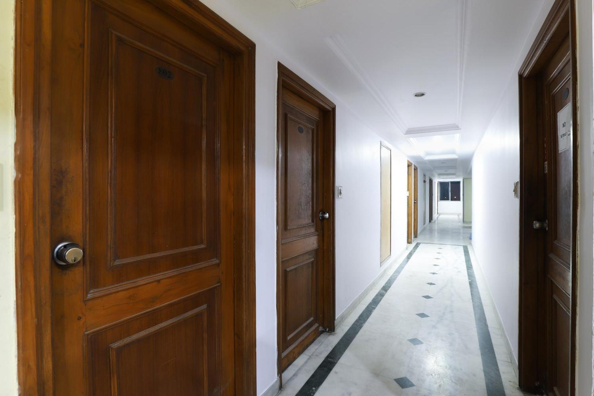 Spot On Hotel Hilltop Vadodara Ngoại thất bức ảnh